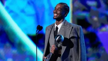 Shai Gilgeous-Alexander and Simone Biles win top honors at ESPYS