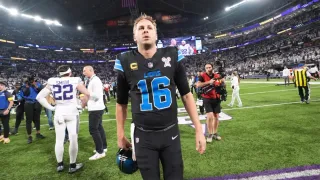 Lions' Dan Campbell Wants His Team 'Locked In' As Detroit Tries to Avoid Going From First to Worst