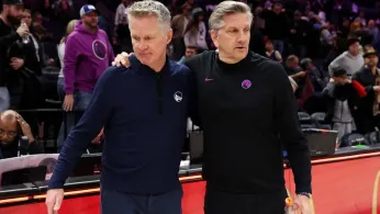 T-Wolves and Warriors Return to Play in 'Bizarre, Sad' Game With Grieving Minneapolis on Their Minds